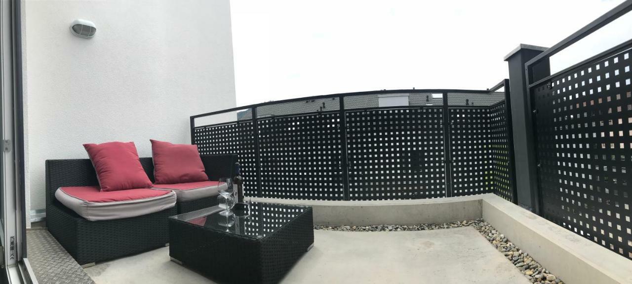 Main Boarding House Apartment มิลเทินแบร์ก ภายนอก รูปภาพ