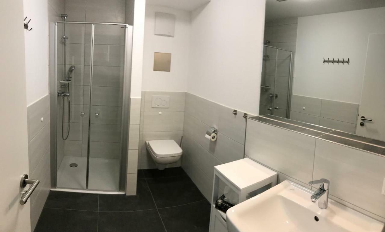 Main Boarding House Apartment มิลเทินแบร์ก ภายนอก รูปภาพ